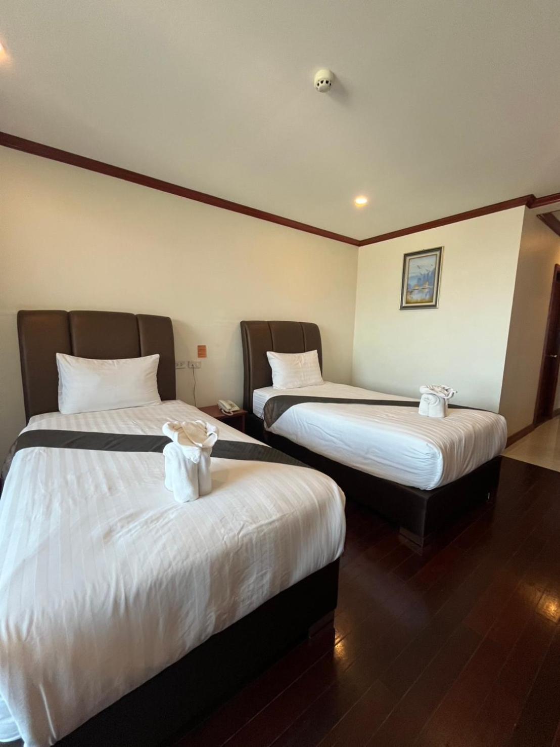Nakhone Champa Hotel Pakse Exterior photo